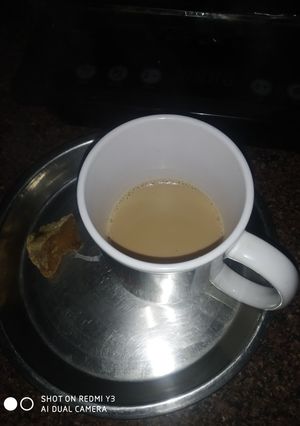 गुड़ की चाय(Gud ki chai recipe in Hindi) रेसिपी मुख्य फोटो