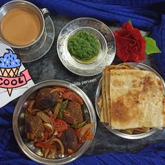 A picture of "Dum kabab with paratha.