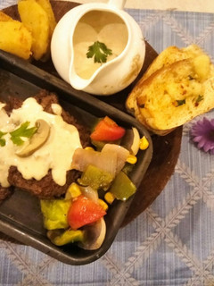 A picture of Beef Steak with Creamy Mushroom Sauce.