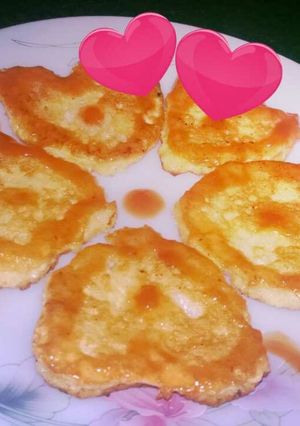 A picture of Tiny hearts dipped in egg.