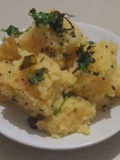 रवा बेसन ढोकळा (rava besan dhokla recipe in marathi) रेसिपी चे मुख्य फोटो