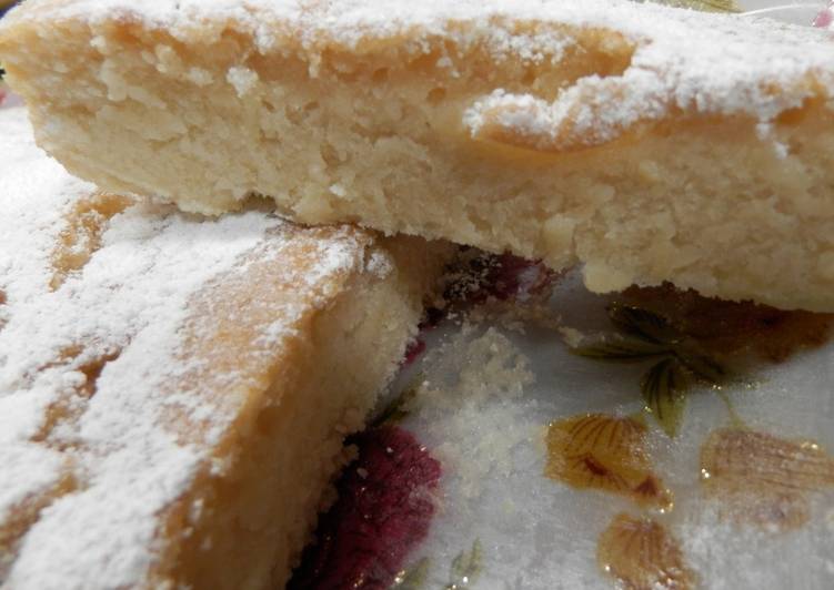 Bizcocho de limón sin huevos ni leche