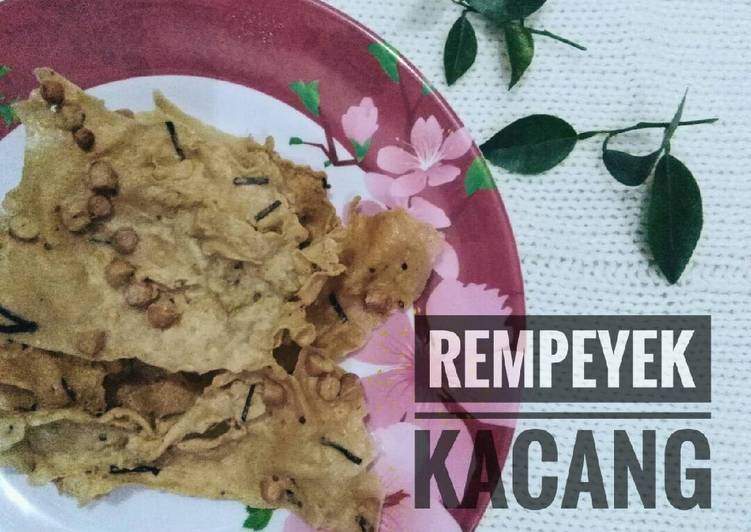 Rempeyek Kacang Tanah Renyah