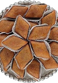 A picture of Makroud (date pastry) (Algeria).