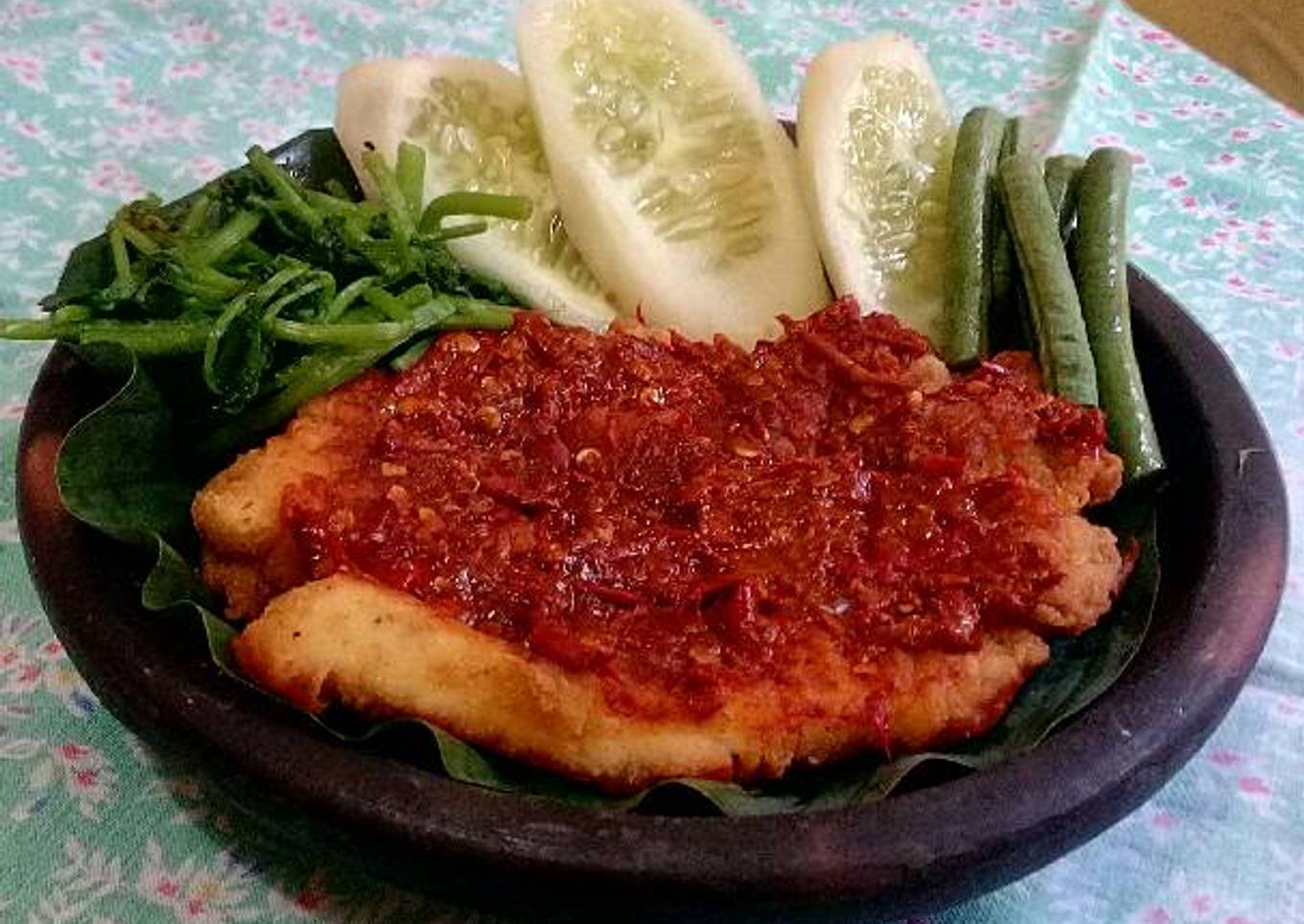 Ayam Geprek Sambal Tomat ������������