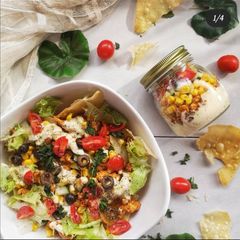 A picture of Spicy chicken vegetable salad.