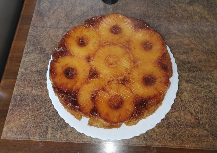 Bizcocho de yogurt y piña