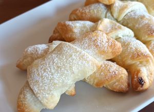 Foto di Cornetti di sfoglia con mascarpone e nutella