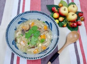 Hình của món Súp Ngô Gà Nấm Hương.