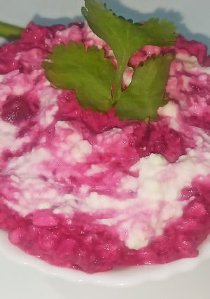 चुकंदर का रायता (Chukandar ka raita recipe in Hindi) रेसिपी मुख्य फोटो