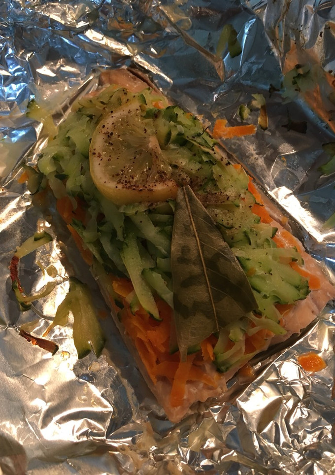 Una foto de Salmón salvaje en papillote