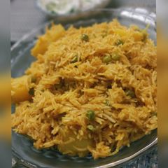 A picture of Matar Aloo Tahari.