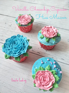 Foto resep 317. Vanilla Chocochip Cupcake Hias Mawar