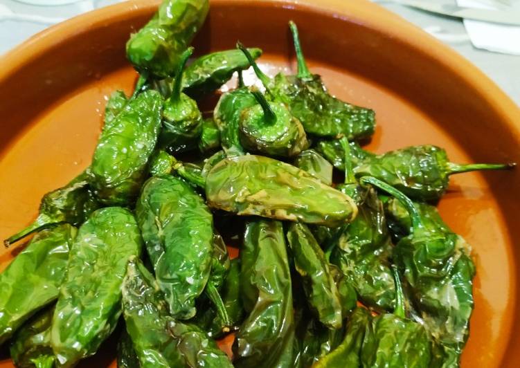 Pimientos de padr贸n 馃か馃槈