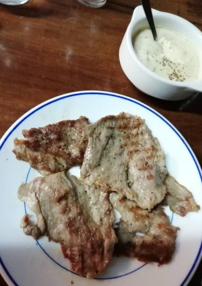 Una foto de Secreto ibérico con salsa de mostaza!