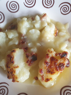 Una foto de Coliflor gratinada con crema verduras