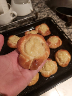 Una foto de Facturas de crema pastelera