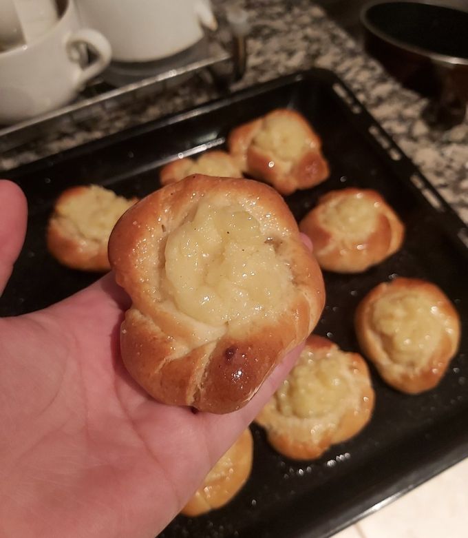 Una foto de Facturas de crema pastelera