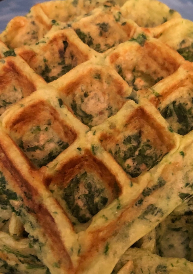 Una foto de Waffle fit de espinaca. Fast food saludable y delicioso!