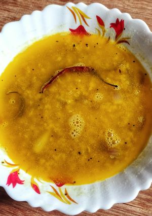 A picture of Peyaz Diye Musur Dal.