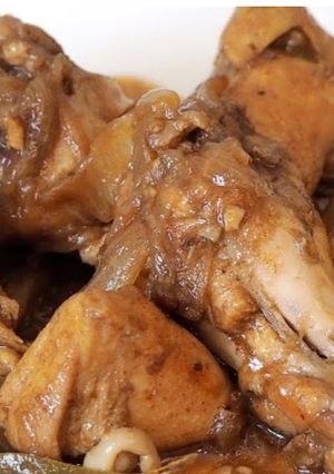 Una foto de Pollo fácil