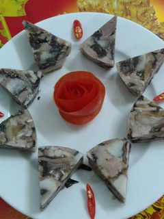 Hình của món Giò thủ - cho ngày mưa lạnh.
