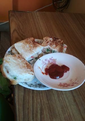 A picture of Chicken pepper sandwich.