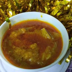 A picture of Lauki dal Curry (lau ar cholar dal).