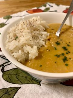 Foto di Riso pilaf e zuppa di carote, patate, ceci