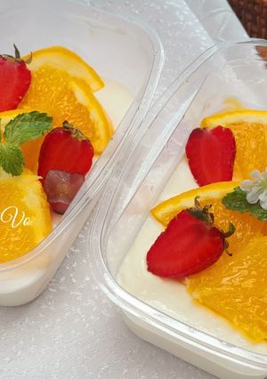 Hình của món Panna cotta trái cây.
