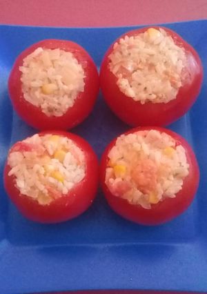 Una foto de Tomates rellenos sin atún