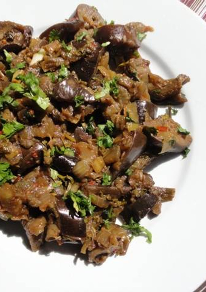 1.உலர்ந்த வறுத்த கத்திரிக்காய் செய்முறை முக்கிய புகைப்படம்
