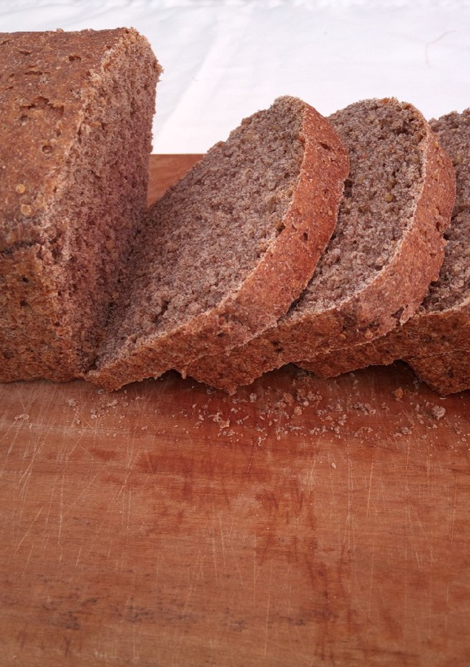 Una foto de Pan de molde integral con quinoa