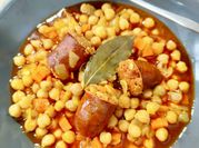 Una foto de potajes españoles