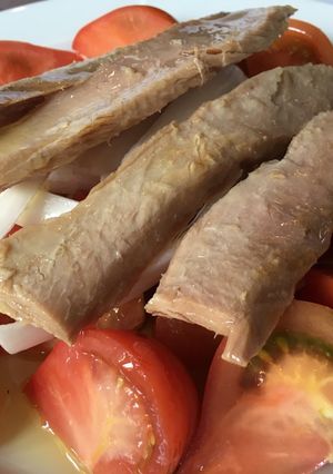 Foto principal de Ensalada de tomate y melva