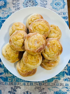 Una foto de Margaritas de crema pastelera 🌼