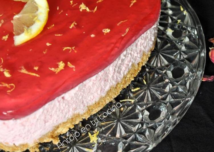Tarta fría fácil de frambuesa y limón sin horno