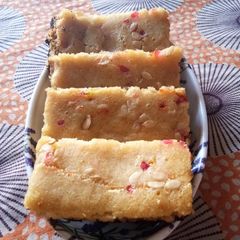 A picture of Vanilla cake in frying pan.