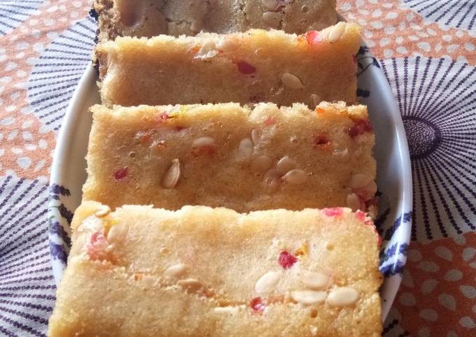 Recipe of Homemade Vanilla cake in frying pan
