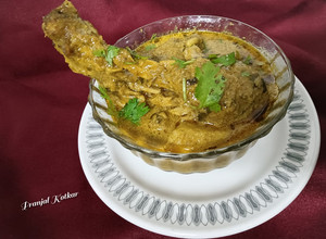 A picture of Xacuti Goan Chicken Gravy.