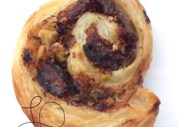 Recipe of Favorite Medjool Dates With Blue Cheese Roll Puff Pastry Pinwheel
