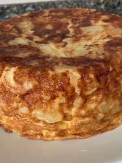 Una foto de Tortilla patatas y cebolla olla GM H Deluxe