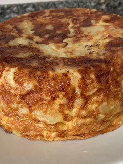 Una foto de Tortilla patatas y cebolla olla GM H Deluxe