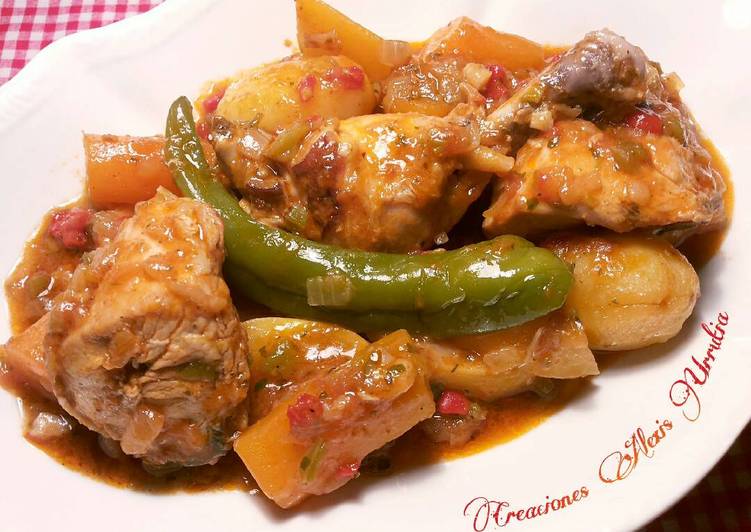 Pollo estofado con tubérculos en salsa de especias libanesas