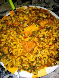 A picture of Macaroni jallof.