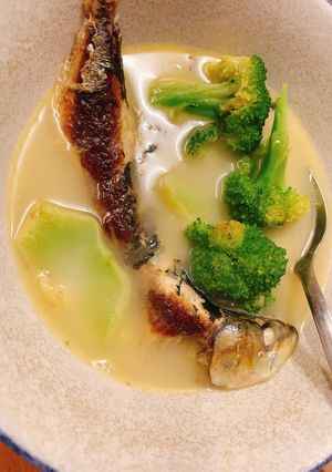 Hình của món Canh cá trích.