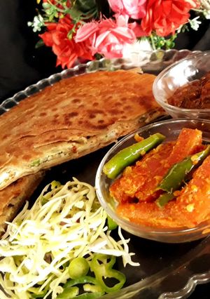 A picture of Andy wala paratha.