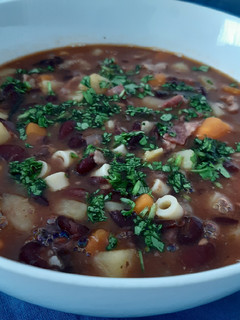 Una foto de Sopa minestrone