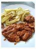 Legumbreta, o escalopines de soja, con salsa