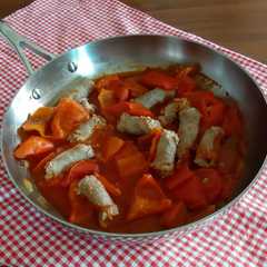 Foto di Salsiccia e peperoni in padella
